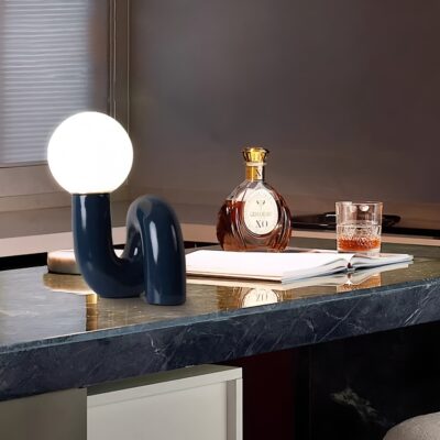 Nordic Neotenic Table lamp